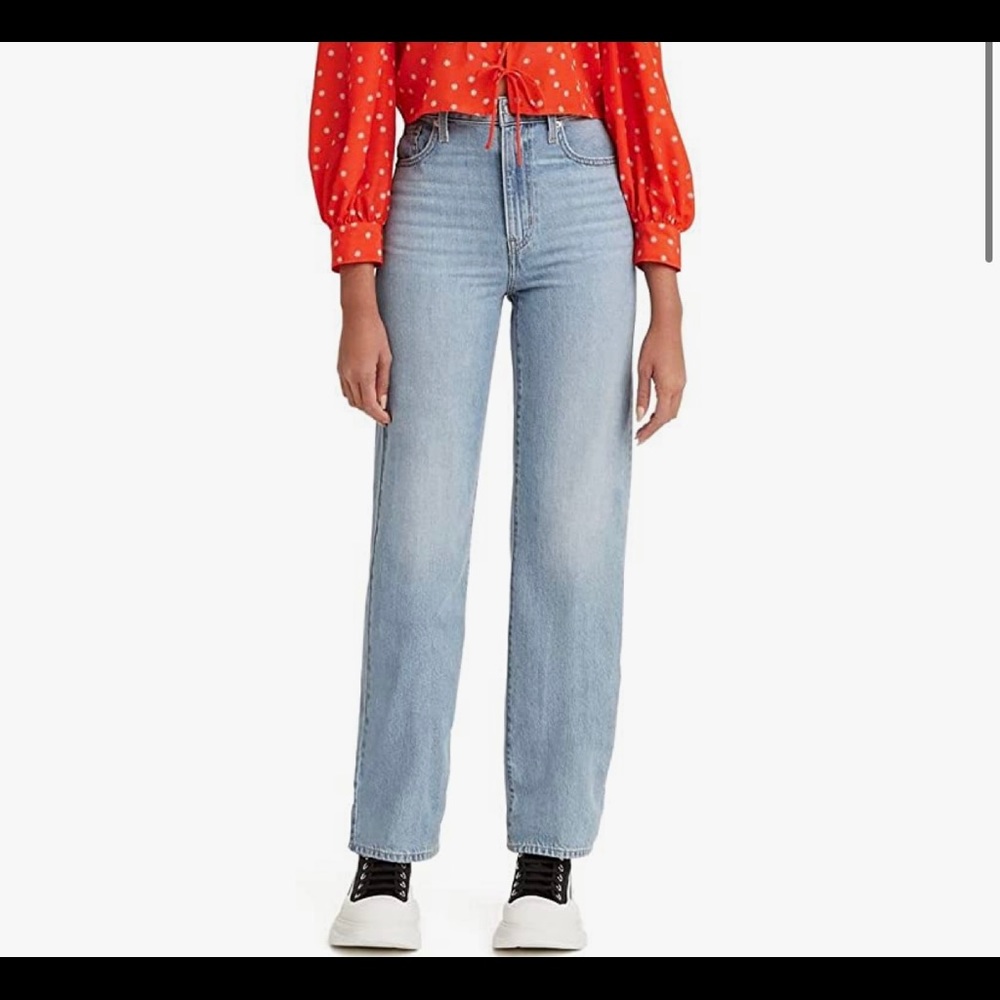 NWT Levi’s Straight Leg Full Length Jeans Light Wash